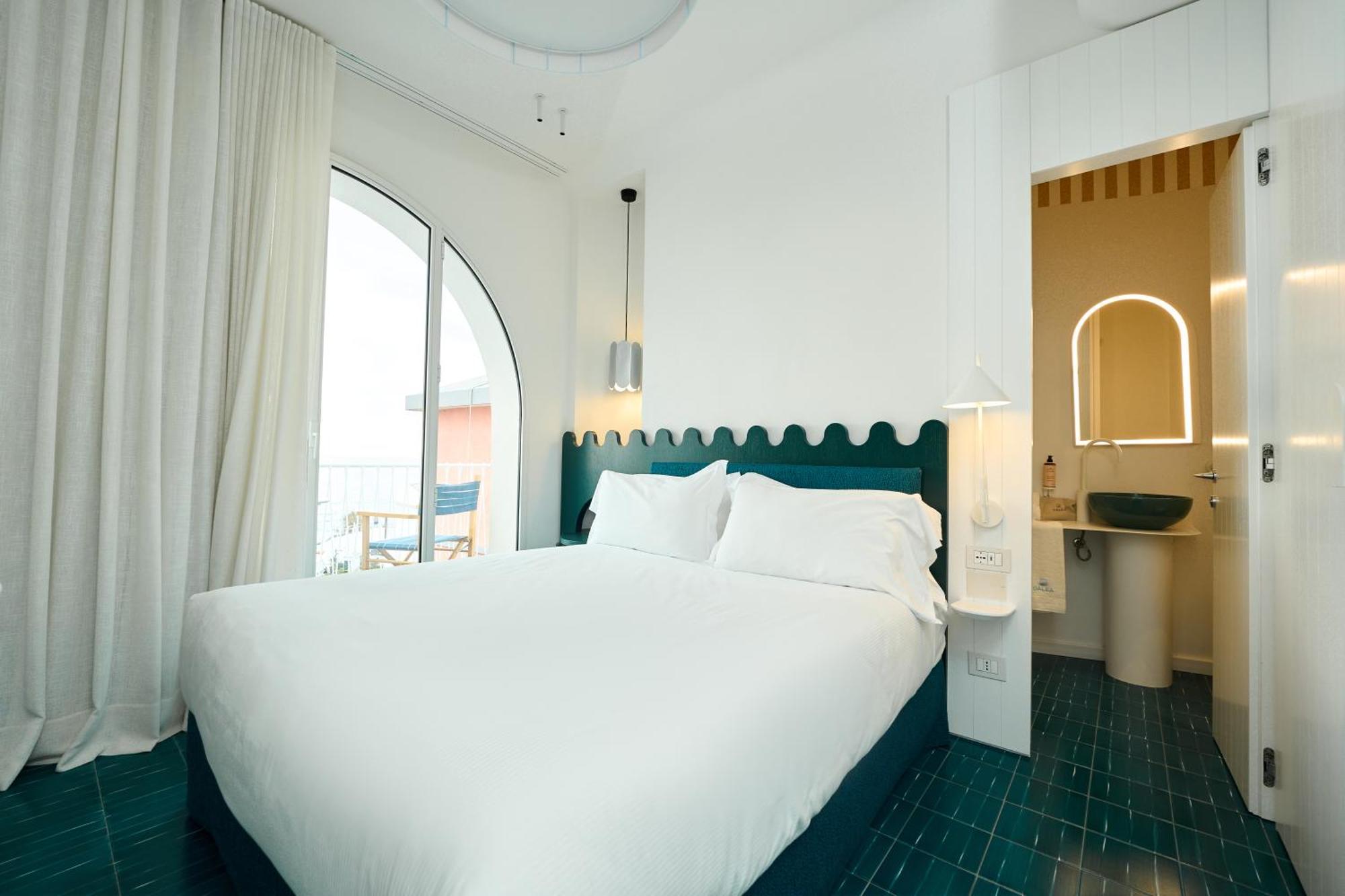 Calea Boutique Hotel Баколи Екстериор снимка
