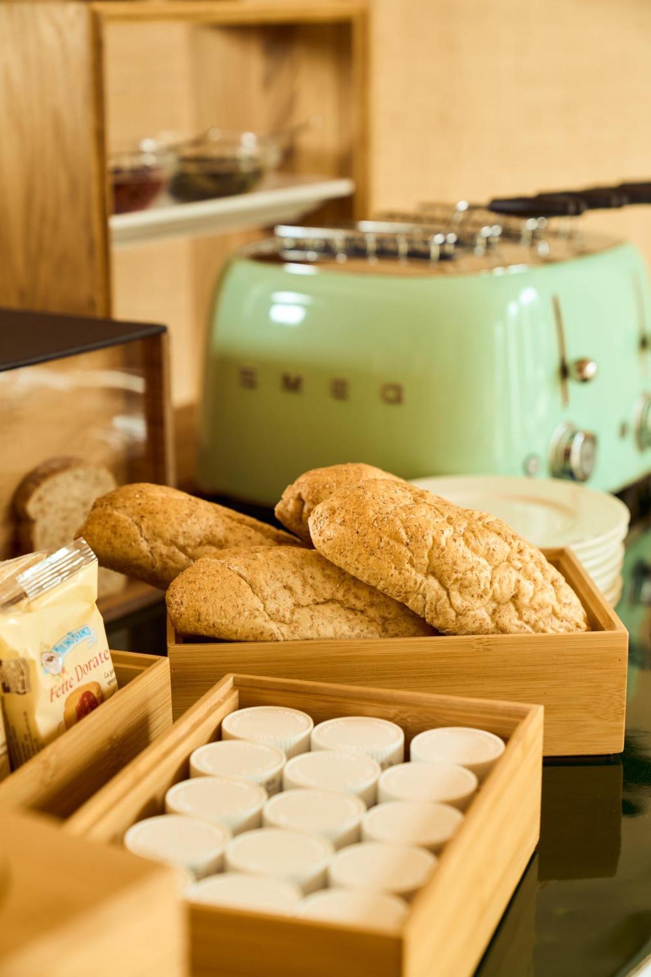Calea Boutique Hotel Баколи Екстериор снимка