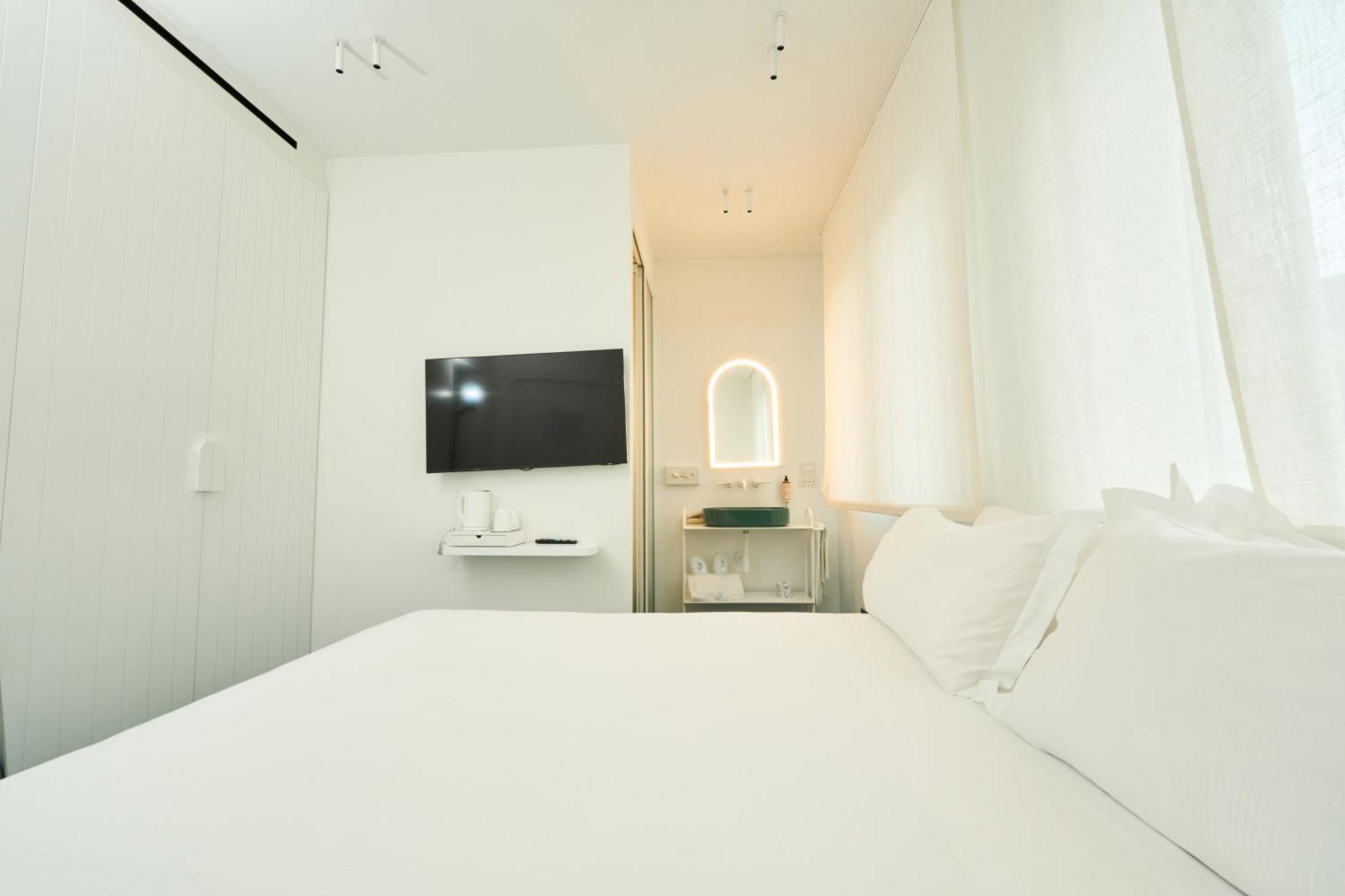 Calea Boutique Hotel Баколи Стая снимка
