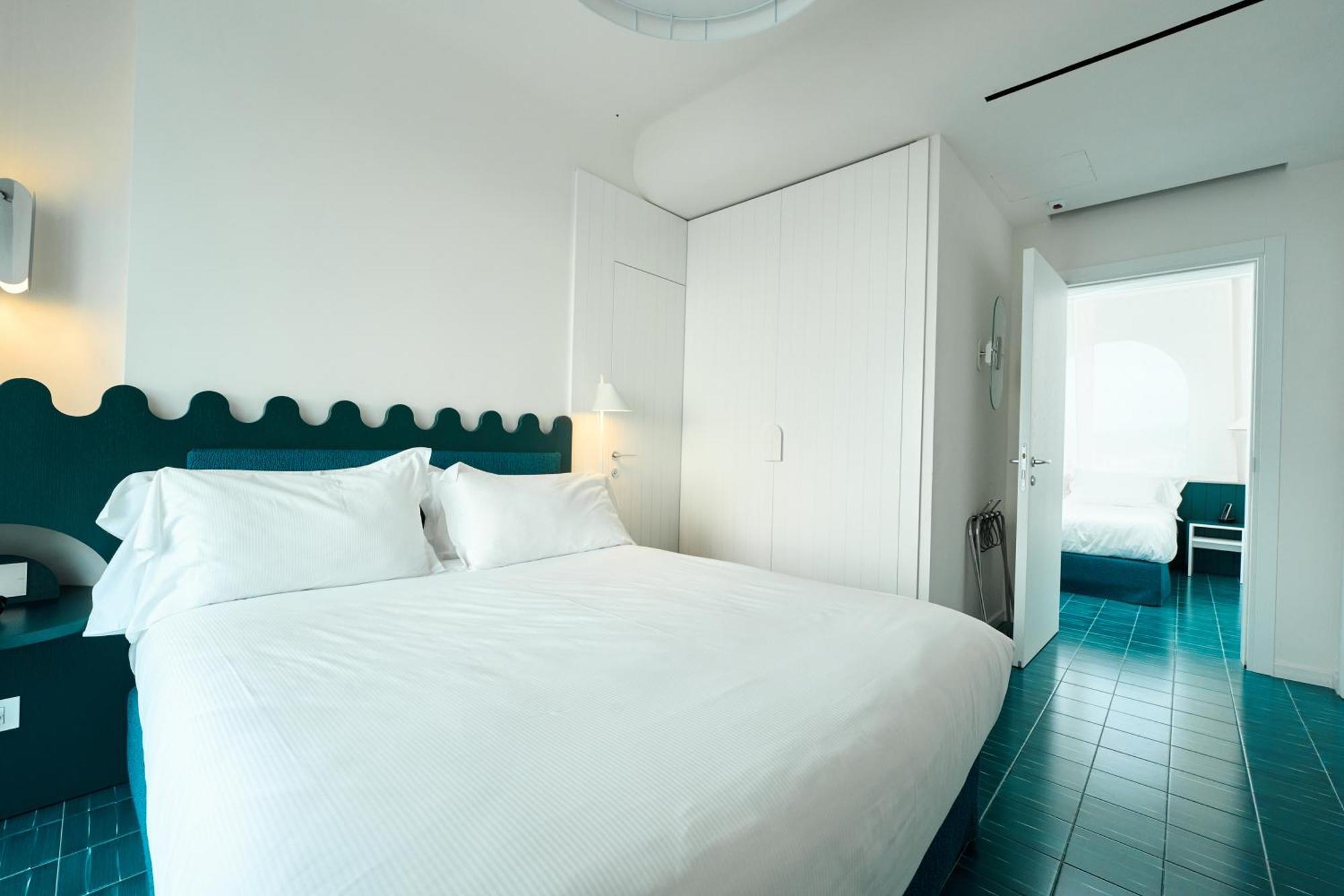 Calea Boutique Hotel Баколи Стая снимка