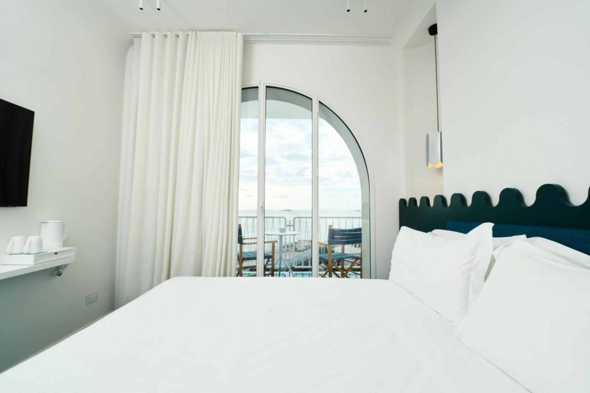 Calea Boutique Hotel Баколи Стая снимка