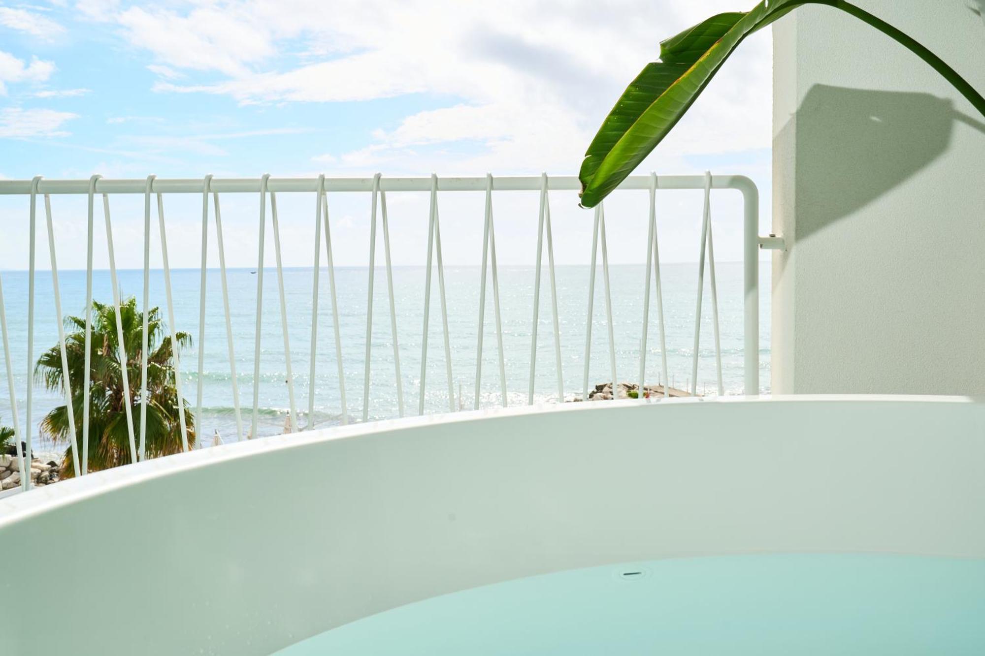 Calea Boutique Hotel Баколи Стая снимка