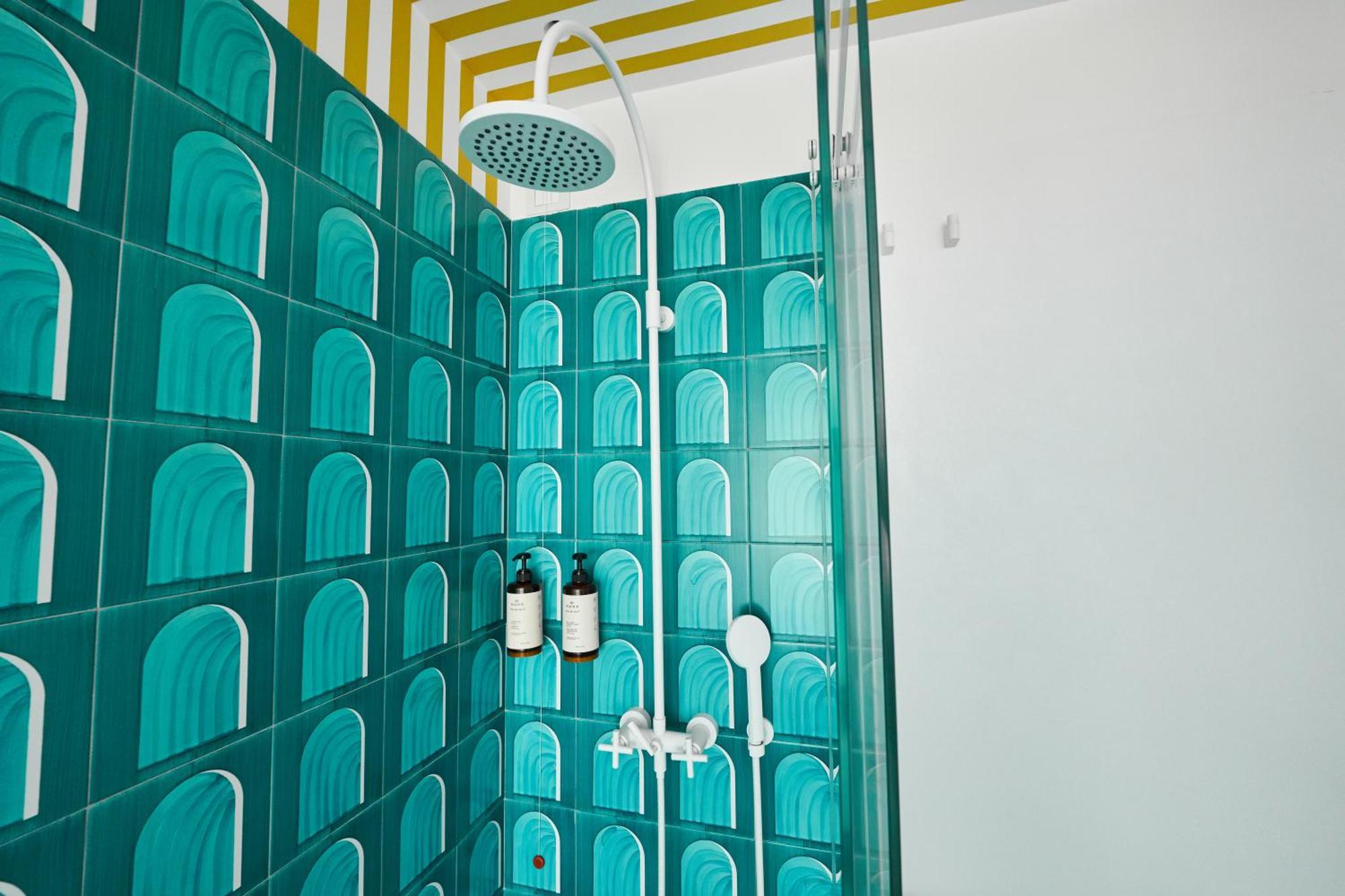 Calea Boutique Hotel Баколи Стая снимка