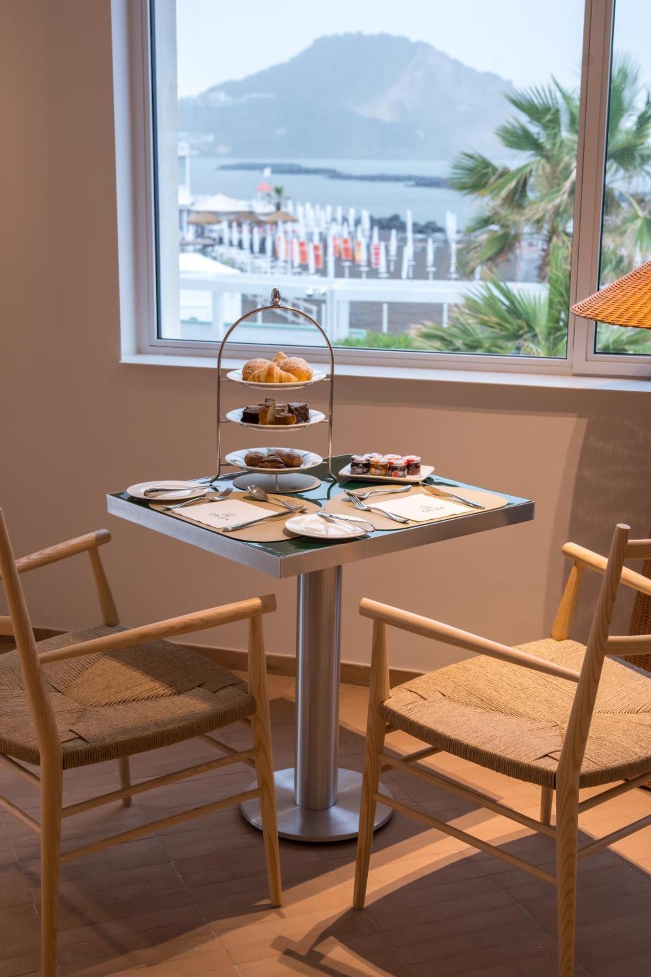 Calea Boutique Hotel Баколи Екстериор снимка